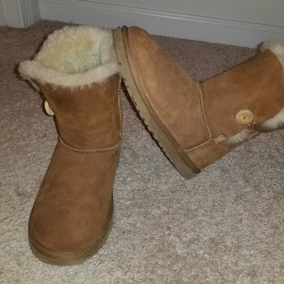 Very Nice UGG Bailey Botton Boots Twin Face - Picture 5 of 6